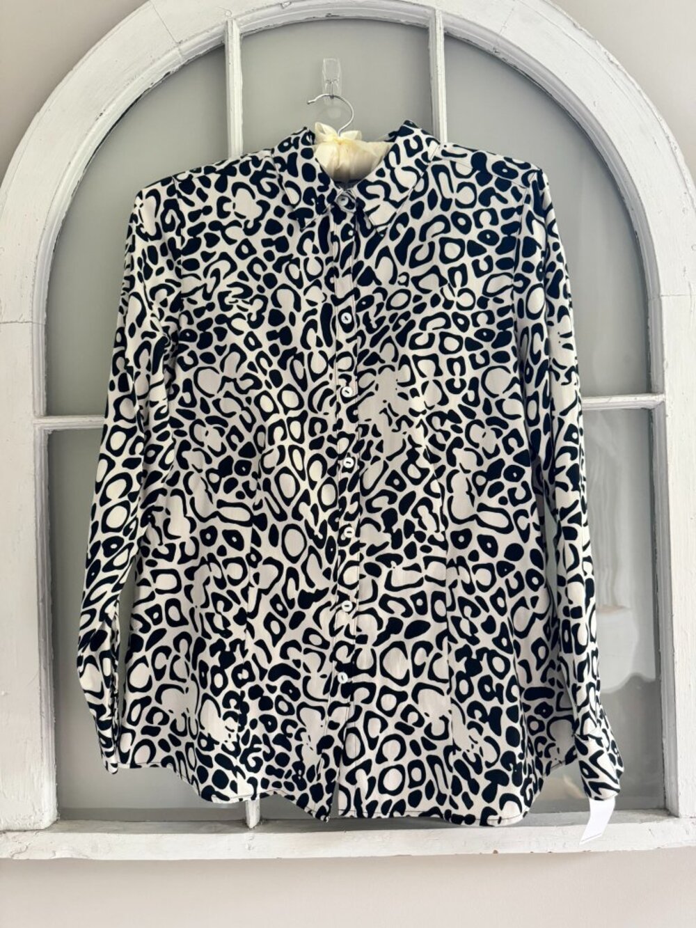 FOXCROFT - Womens Shirt Size 12 - Black White Design - Easy Care - NWT